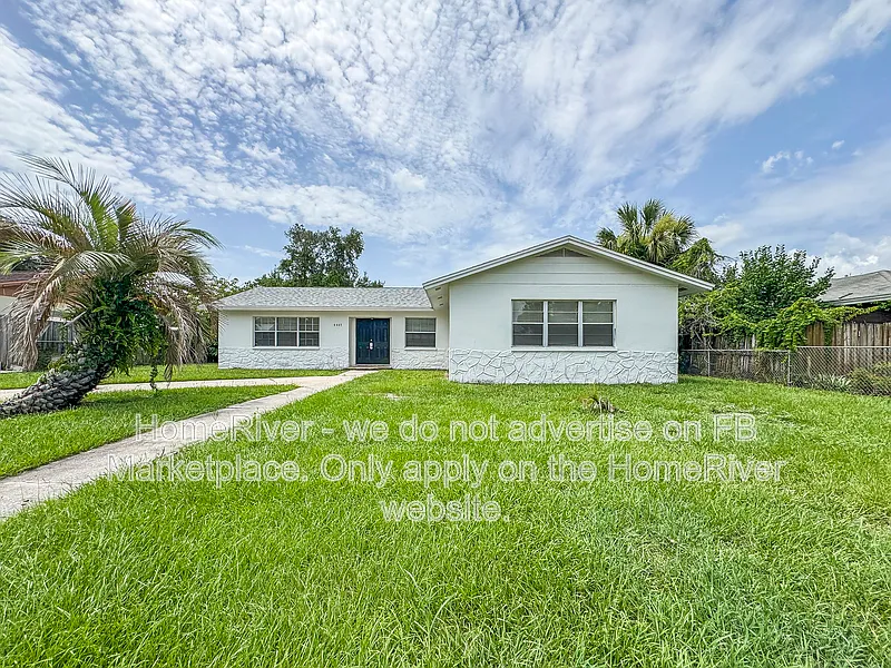 4407 Pompano Dr