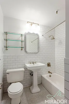 Rented by Mirador Real Estate | media 22