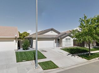 1233 N Woods Dr, Yuba City, CA