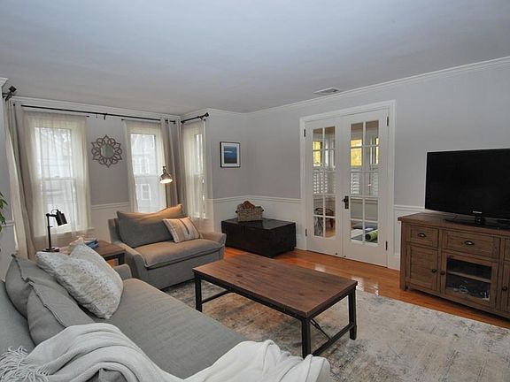 5th image of 88 Bromfield St