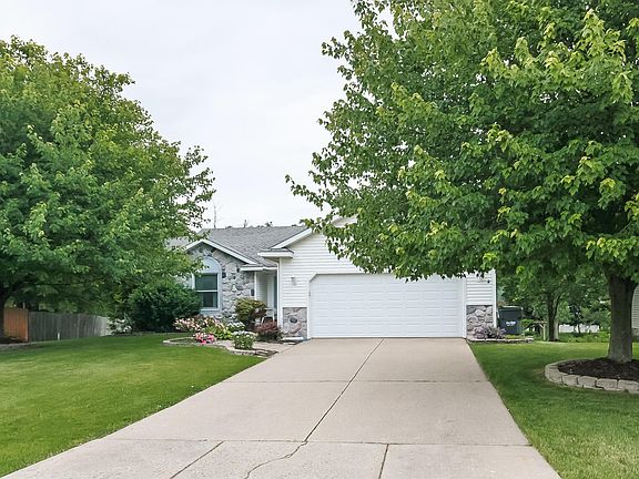 5th image of 7518 Melinda Ct SE
