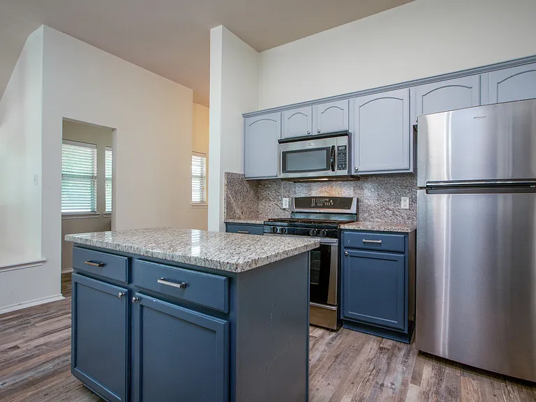 9900 Northgate Dr — Photo 16