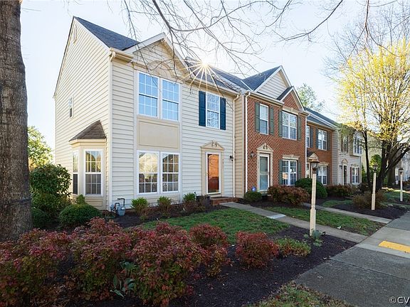 2nd image of 7817 Villa Pl