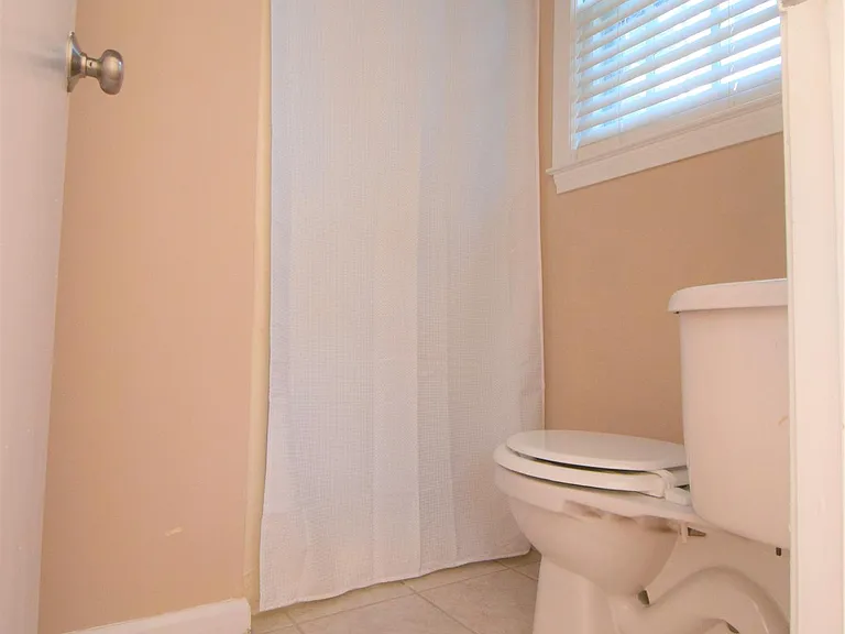617 Plymouth Dr — Photo 14