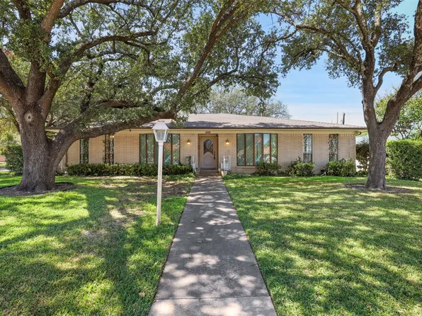 5007 Creighton Dr, Dallas, TX 75214