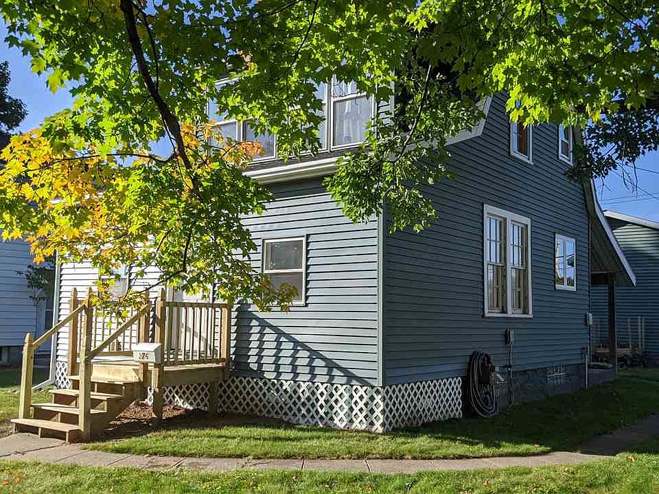 1st image of 376 Cass Ave