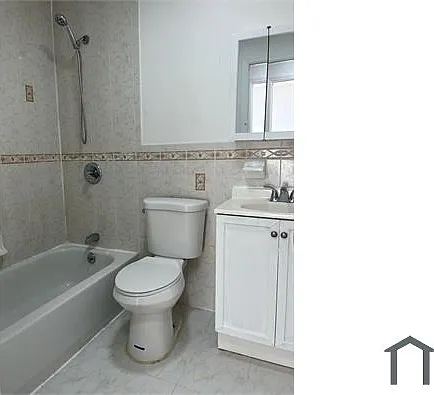 3 bed, $3,606 — Photo 2