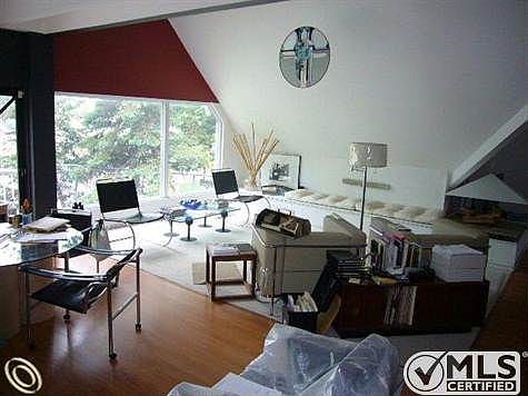 428 Kitchener 001.JPG