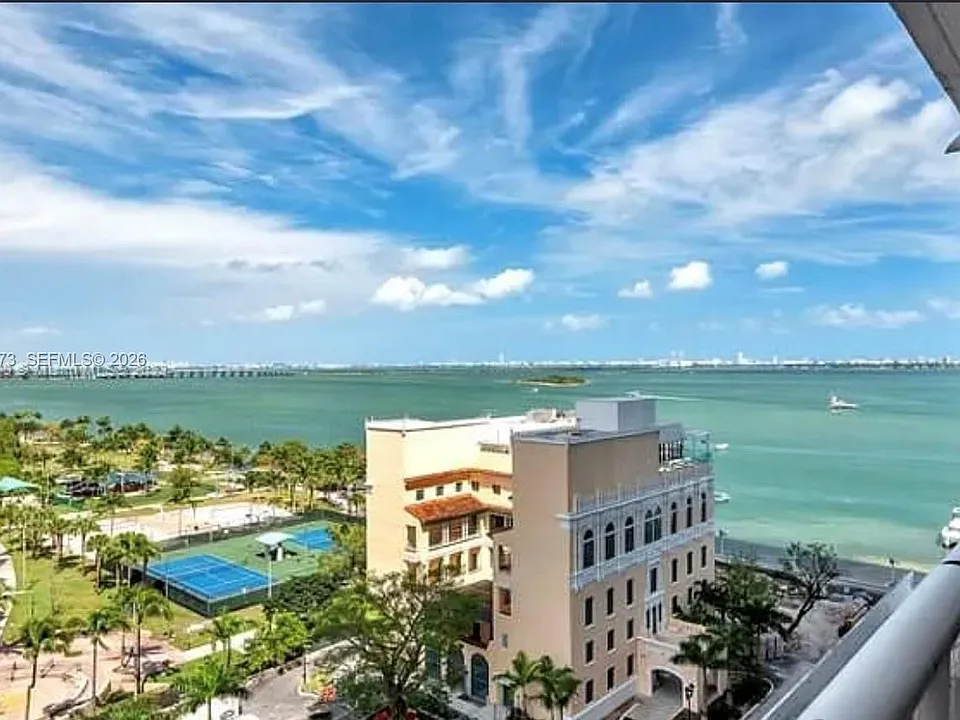 1717 N Bayshore Dr #A1448