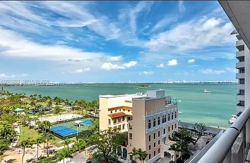 1717 N Bayshore Dr Photo 1