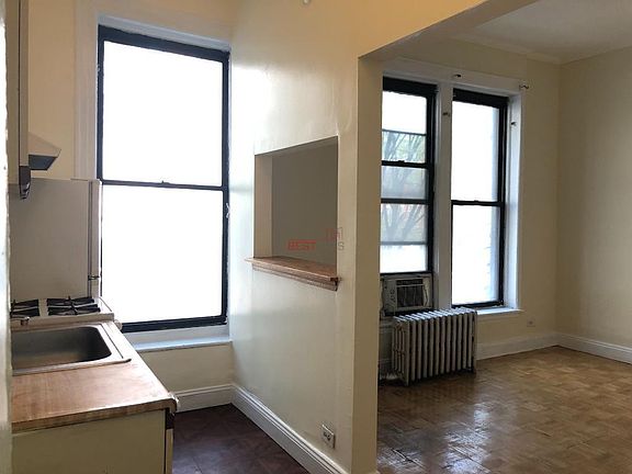 3rd image of 725 9th Ave APT 1D