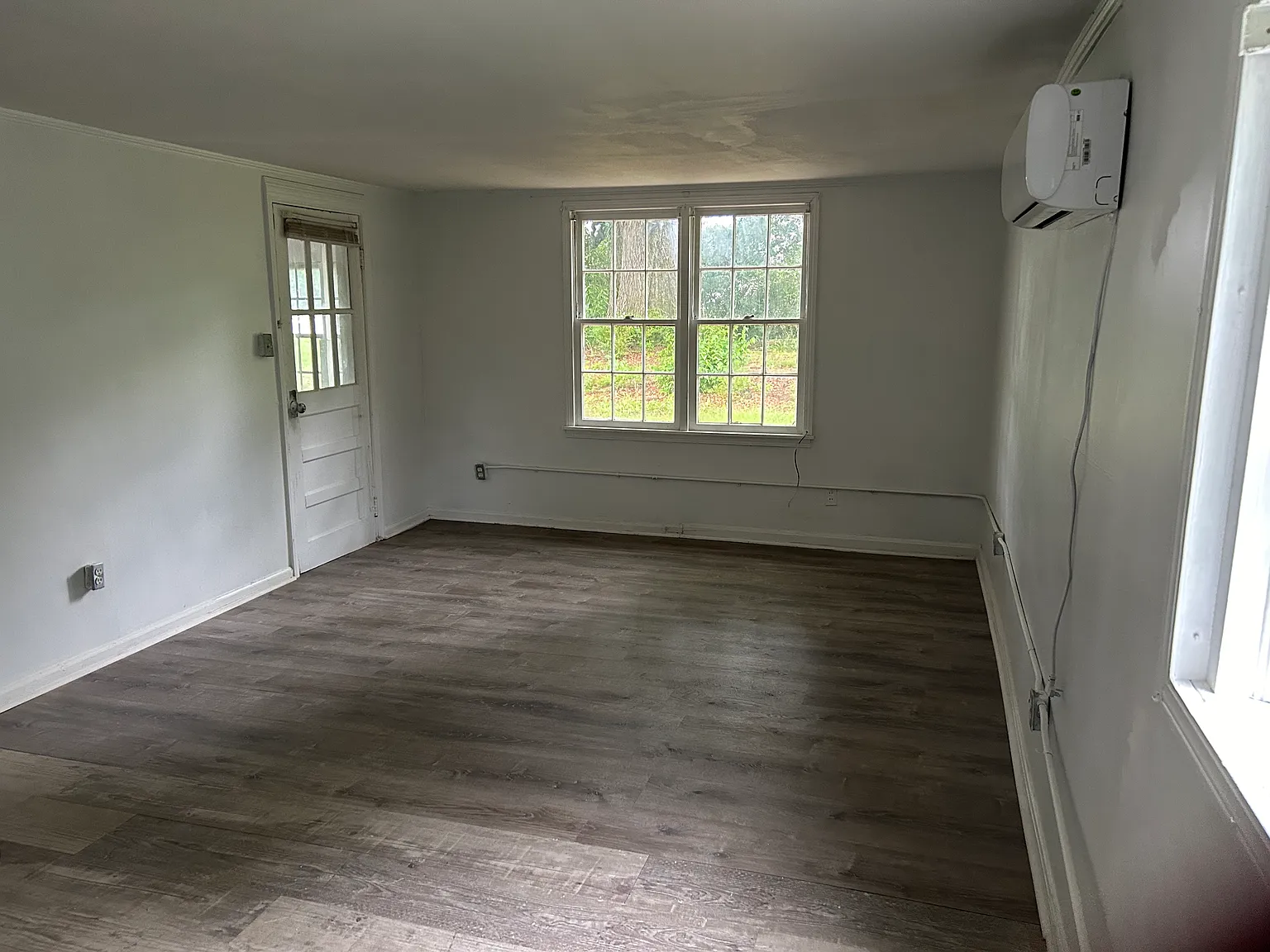 1 bed, 850 sqft, $950 — Photo 3