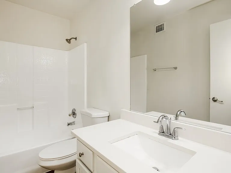 4124 E Anderson Dr — Photo 15