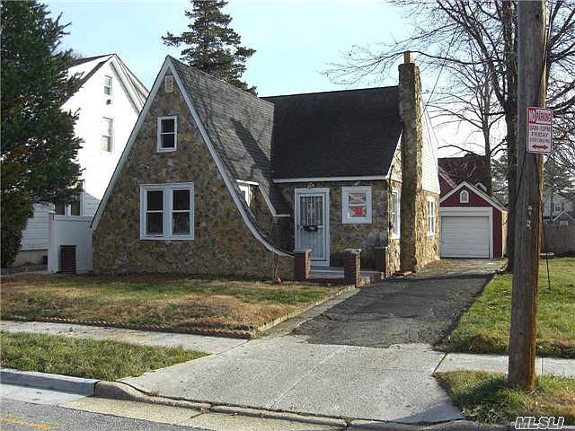 1st image of 126 Maplewood Ave