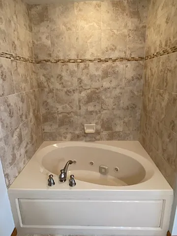 2121 Carpenter St #1 — Photo 6