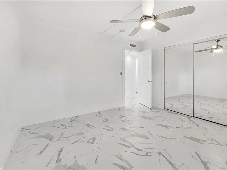 222 Harbour Dr #114 — Photo 19