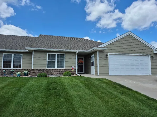 620 Sawgrass St, Yankton, SD 57078