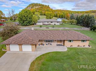 1002 E Gold St, Bessemer, MI 49911