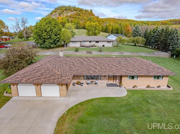 1002 E Gold St, Bessemer, MI 49911