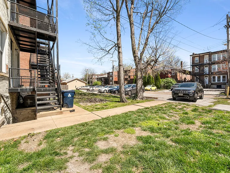 710 Westgate Ave #3 — Photo 24