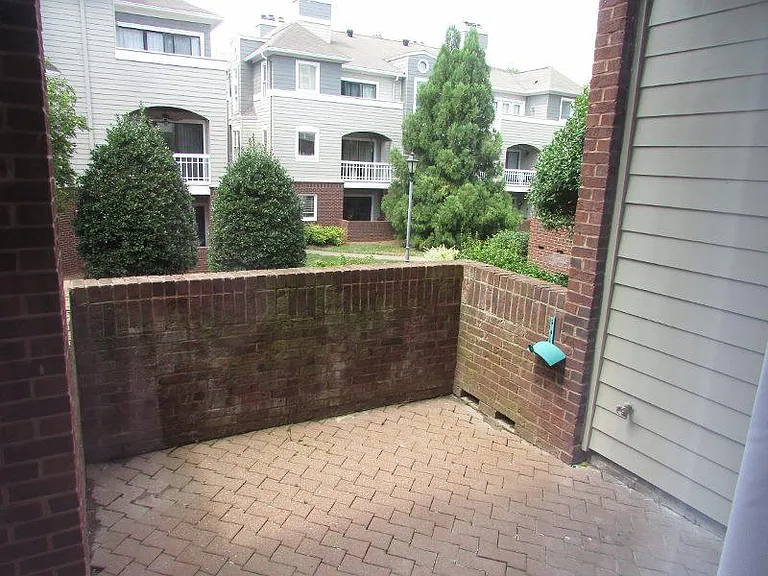 1001 Brighthurst Dr #101 — Photo 20