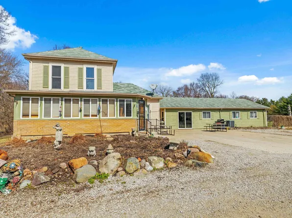 5639 Catalpa Ln, Fort Wayne, IN 46835