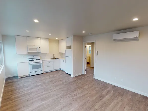 172 C Ave Unit 5, Coronado, CA 92118