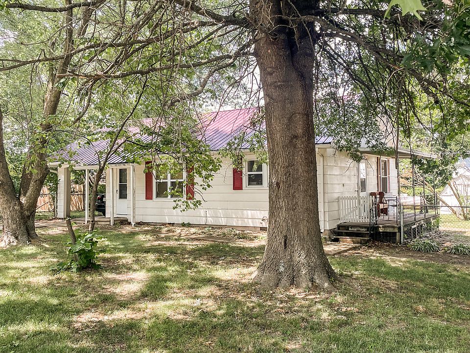 2nd image of 1405 W Benton Street