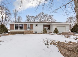 730 9th St NW, Faribault, MN 55021