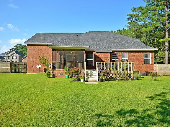 5th image of 8760 Alexandria Dr