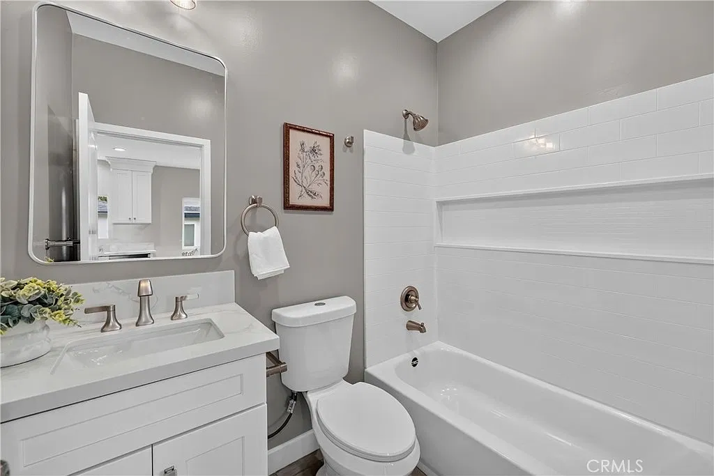 2 bed, 2.0 bath, 800 sqft, $2,550 — Photo 4