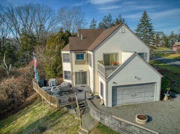 66 Castle Point, Athens, NY 12015