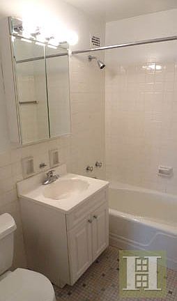5th image of 160 E 84th St APT 14k