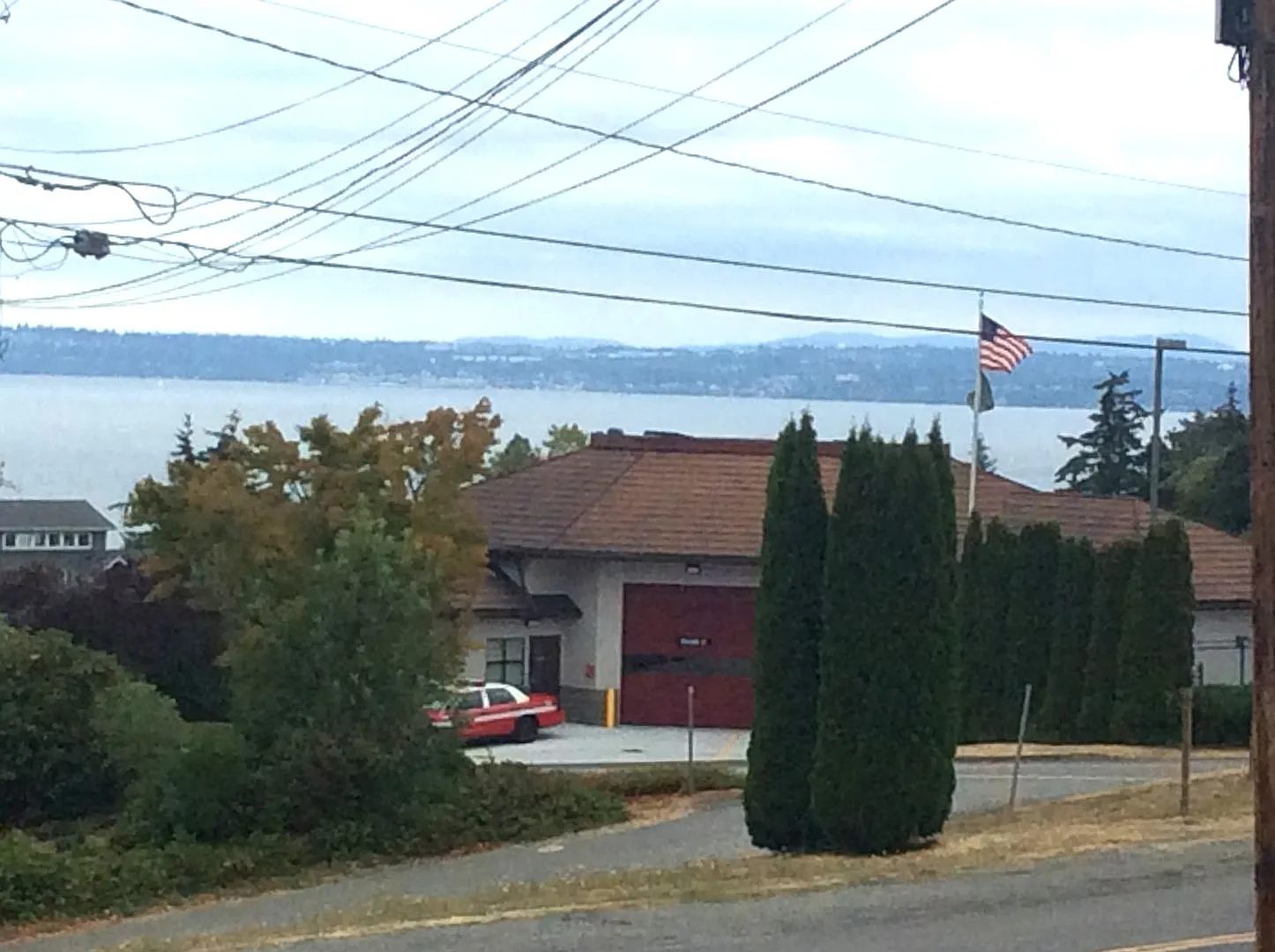 3 Bdrm/1 Bath Rambler With Partial Sound View! — Photo 2