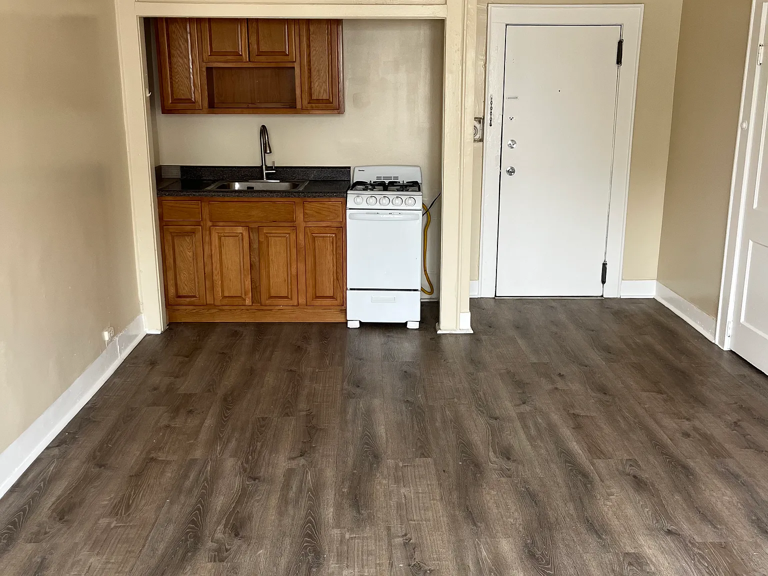 159 Jacoby St — Photo 2