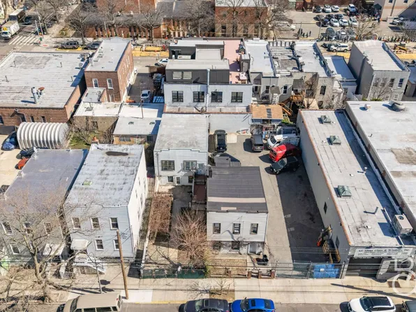 36-13 Tenth Street image 8 of 10