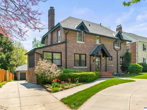 5209 Western Ave, Omaha, NE 68132