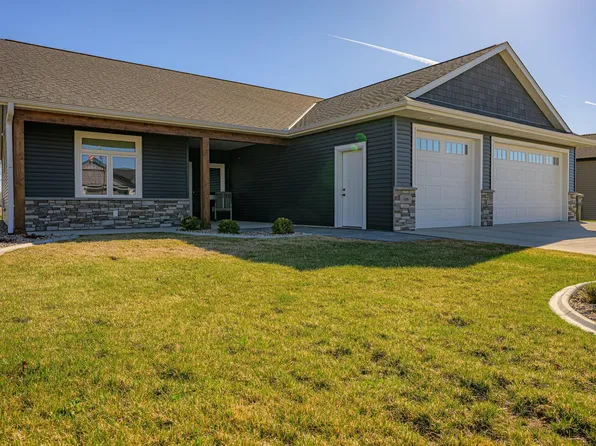 166 Eau Claire Ave SE, Hutchinson, MN 55350