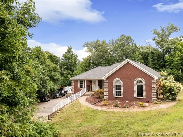 2608 Emerald Lake, Charlestown, IN 47111