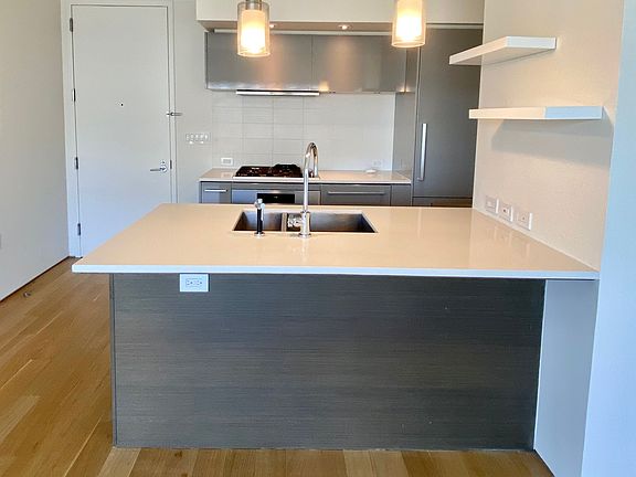 5th image of 123 3rd Ave APT 14B