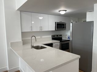 905 Brickell Bay Dr APT 1423, Miami, FL 33131