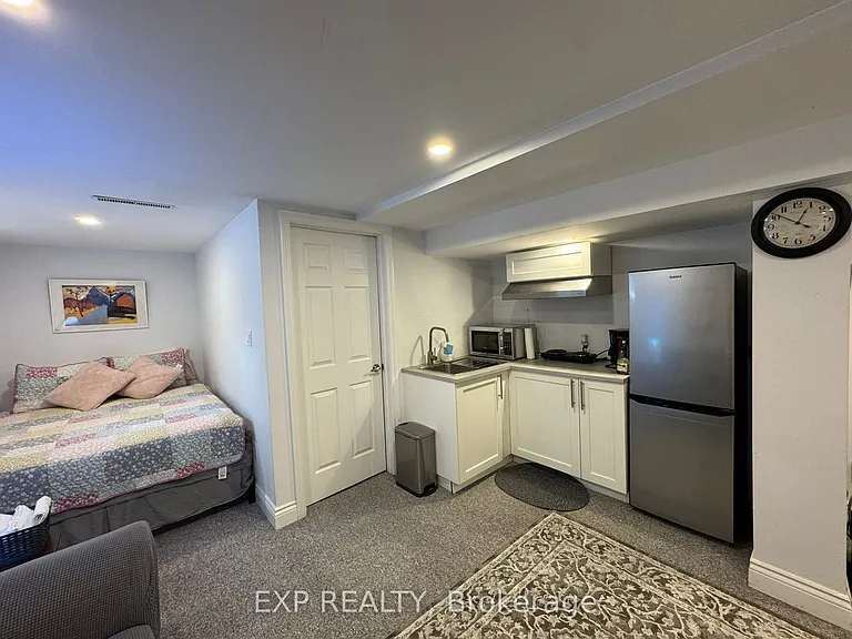 16 Haida Dr — Photo 4