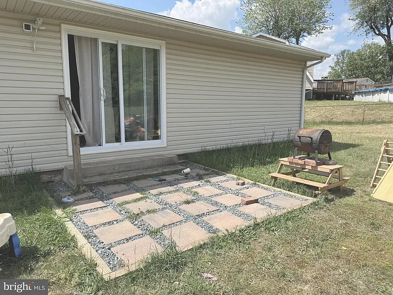 13203 Hampshire Ct — Photo 13