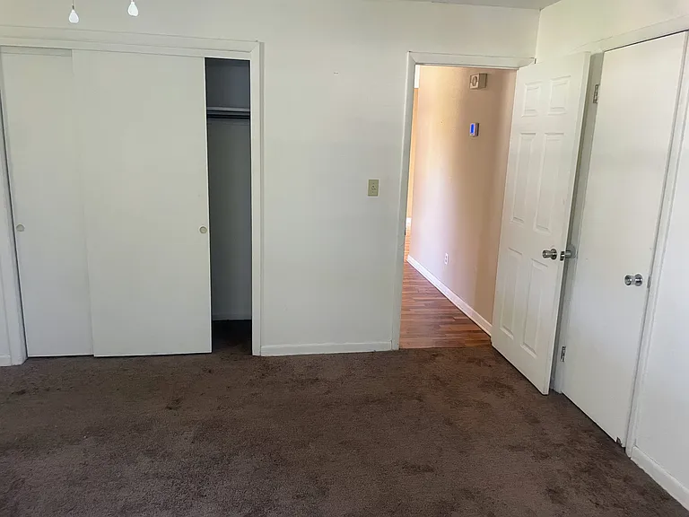 2917 Holly St — Photo 5