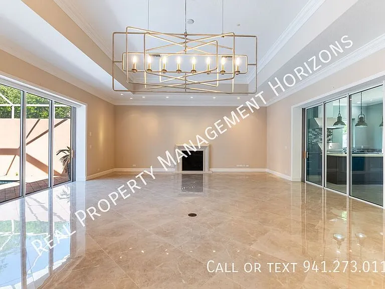 6914 Stanhope Pl — Photo 4