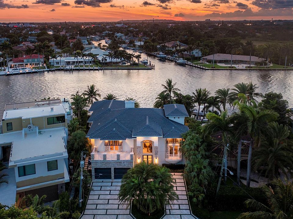 1st image of 2307 N Riverside Drive