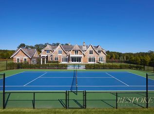 29  Wood Edge Court, Water Mill, NY 11976