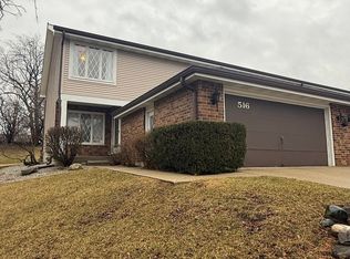 516 N Thornwood Dr, McHenry, IL 60050