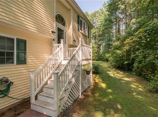 255 Mattity Rd, North Smithfield, RI 02896