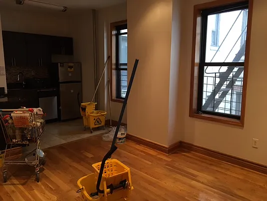 Rented by Mason Group LLC | media 28